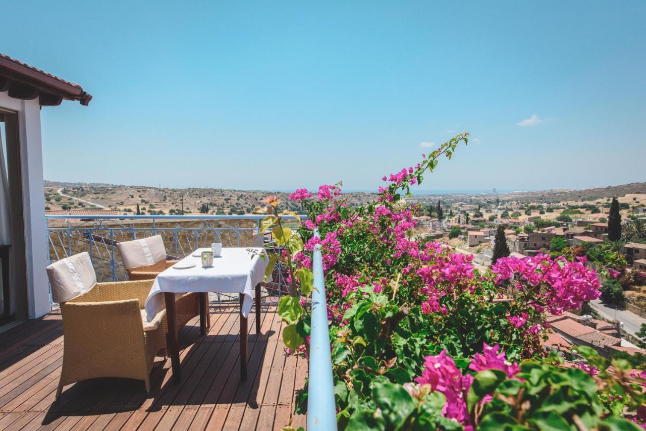 Adamos Hotel Apartments Тохні Екстер'єр фото